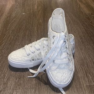 NWOT David’s Bridal Lace Sneakers